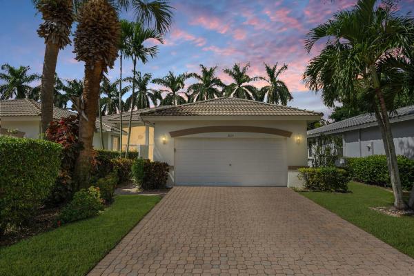 Palm Isles West, 9615 Crescent View Dr N, Boynton Beach, Florida 33437, image 1