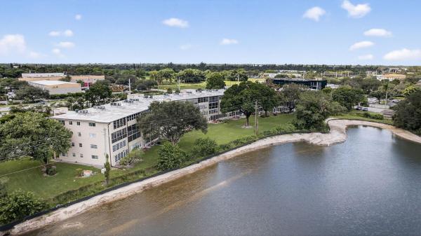 413 Southampton A, West Palm Beach, Florida 33417, image 1