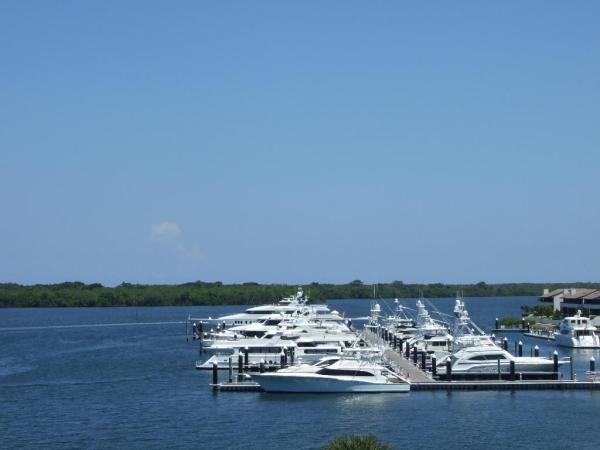 Quay North, 130 Lakeshore Dr 522, North Palm Beach, Florida 33408, image 1