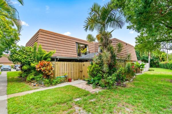 Garden Lakes, 1715 17th Ln, Palm Beach Gardens, Florida 33418, image 1