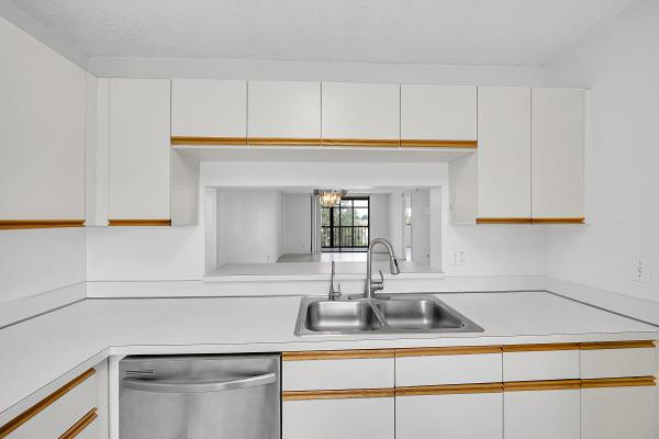 Fairway Club, 4725 Lucerne Lakes Blvd E #411, Lake Worth, Florida 33467, image 2