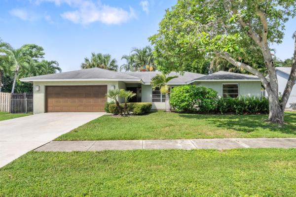 Lake Mango Shores, 2660 Starwood Cir, West Palm Beach, Florida 33406, image 1