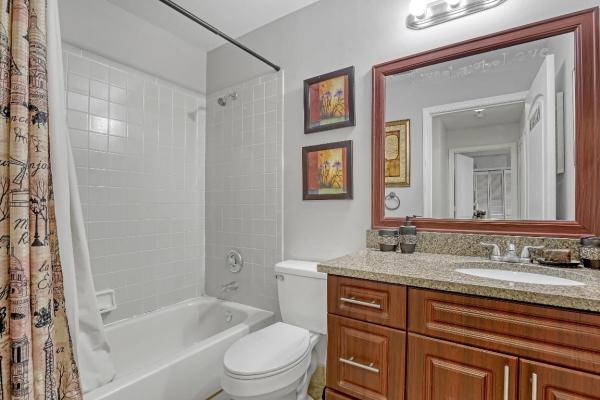Foxhall, 5135 Foxhall Pl, West Palm Beach, Florida 33417, image 2