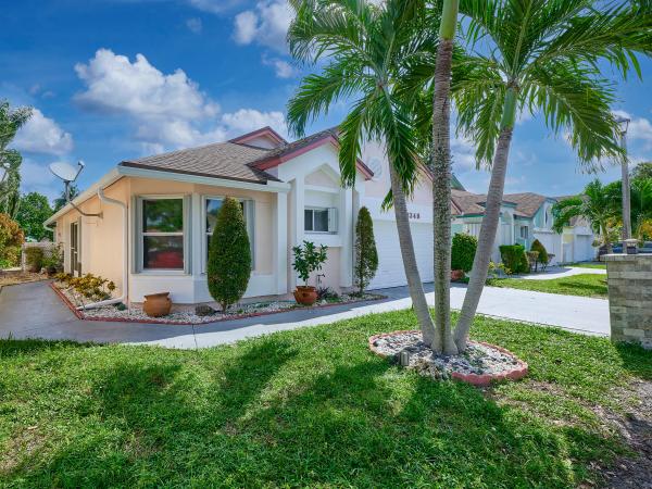Hunter Glen, 1348 W Glen Oak Rd, North Lauderdale, Florida 33068, image 1