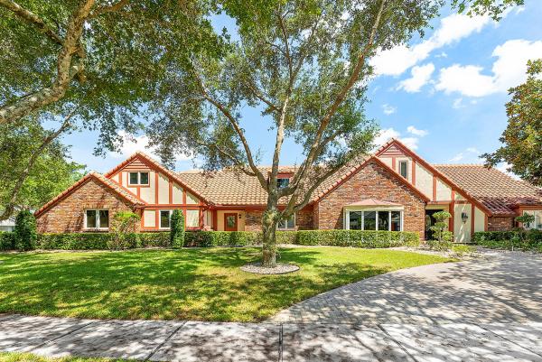 Woodfield Hunt Club, 3790 Kings Way, Boca Raton, Florida 33434, image 1
