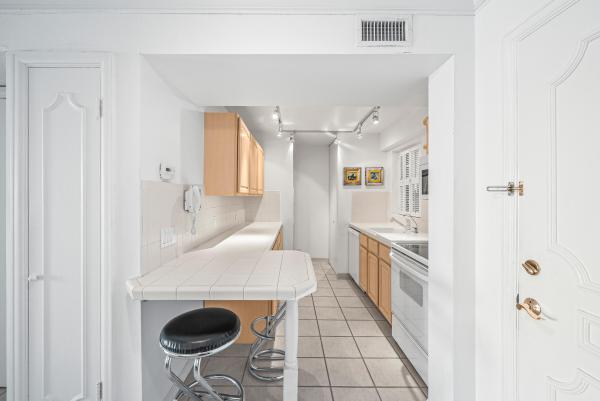 Villa Tambour Of Ibis Isle, 2190 Ibis Isle Rd #2, Palm Beach, Florida 33480, image 3
