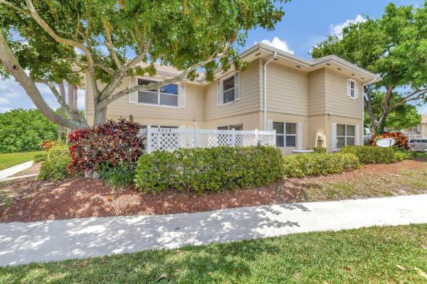 Wellesley At Boynton Beach, 4004 Medford Ct, Boynton Beach, Florida 33436, image 1