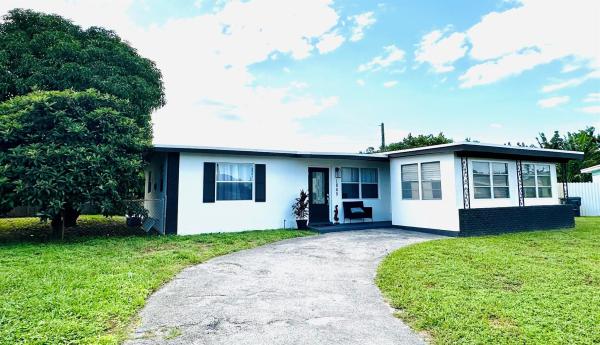 Forest Hill Village, 1865 W Chatham Rd, West Palm Beach, Florida 33415, image 1