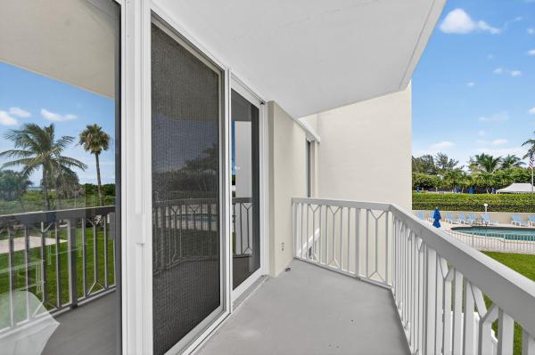 Mayan Towers South, 125 Ocean Ave #216, Palm Beach Shores, Florida 33404, image 2