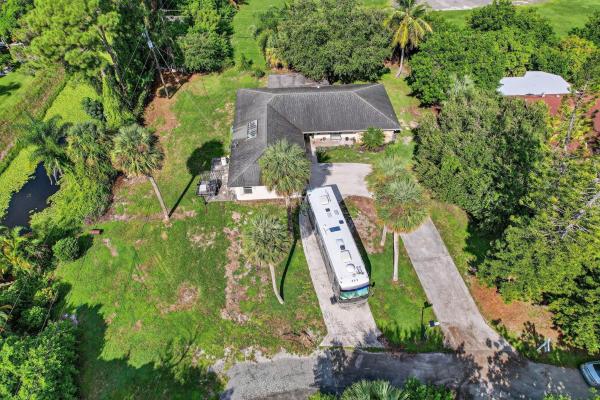 Square Lake, 8011 45th Way N, Palm Beach Gardens, Florida 33418, image 1