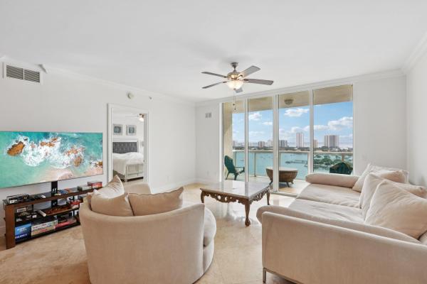 Marina Grande Club & Residences, 2640 Lake Shore Dr 1809, Riviera Beach, Florida 33404, image 1