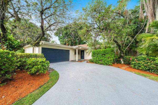 Eastpointe Country Club, 13197 Sand Grouse Ct, Palm Beach Gardens, Florida 33418, image 1