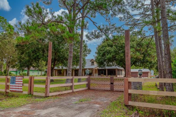 Fort Pierce Residential, 4920 Tree Top Trl, Fort Pierce, Florida 34951, image 1