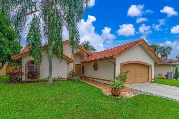Rainbow Lakes, 5370 Helene Cir, Boynton Beach, Florida 33472, image 1