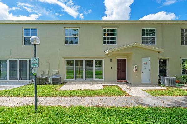 Woodglen, 5850 NW 57th Ave #5, Tamarac, Florida 33319, image 1