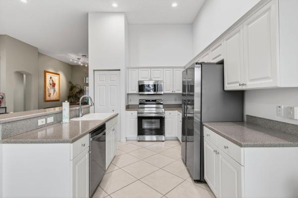 Ashford Green At Aberdeen, 6886 Swansea Ln, Boynton Beach, Florida 33472, image 1