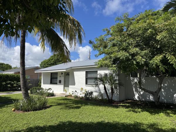 Monceaux, 611 Monceaux Rd, West Palm Beach, Florida 33405, image 1