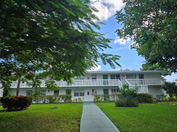 Farnham, 294 Farnham M, Deerfield Beach, Florida 33442, image 1