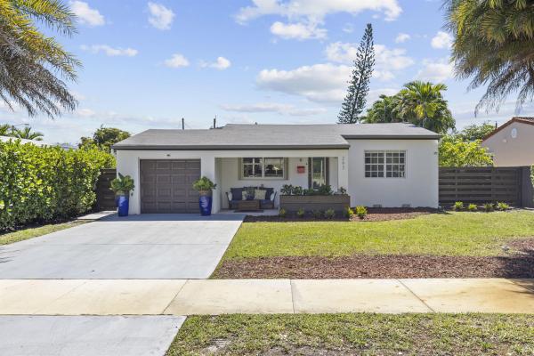 Country Club Estates, 297 Minola Dr, Miami Springs, Florida 33166, image 1