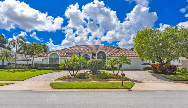 Stonebridge Golf & Country Club, 10754 Stonebridge Blvd, Boca Raton, Florida 33498, image 1
