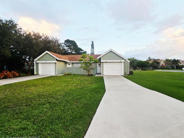 Rivergreen Villas, 1321 SE La Haven Ct, Port St. Lucie, Florida 34952, image 1