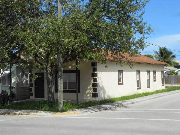 332 S E St, Lake Worth, Florida 33460, image 1