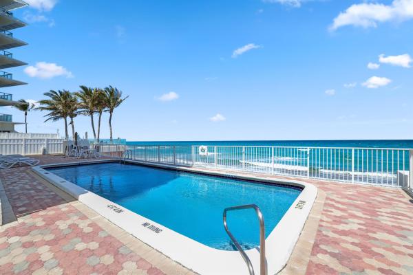 Horizon East, 3580 S Ocean Blvd ##6d, South Palm Beach, Florida 33480, image 1