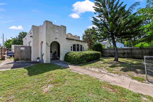 Northwood Pines, 610 32nd St, West Palm Beach, Florida 33407, image 1
