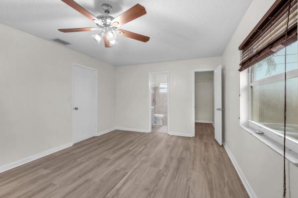 Hypoluxo Village, 3298 Plaza Pl, Lake Worth, Florida 33462, image 1
