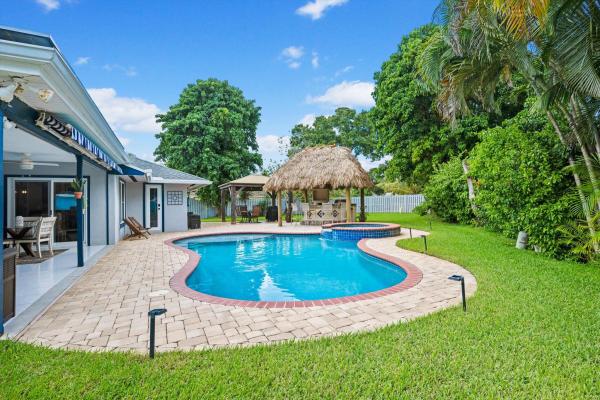 South Shore Of Wellington, 12139 Big Cone Ct, Wellington, Florida 33414, image 1