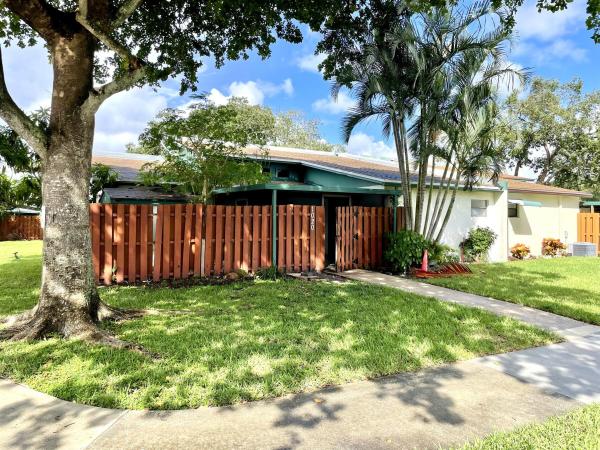 Tree Lake, 1020 Manor Dr, Palm Springs, Florida 33461, image 1