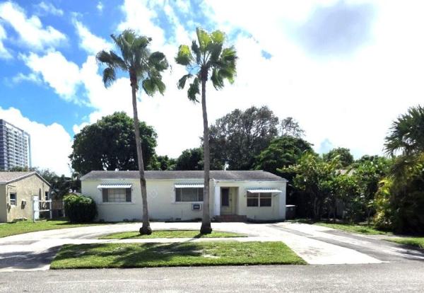 Kelsey City, 136 Evergreen Dr, Lake Park, Florida 33403, image 1