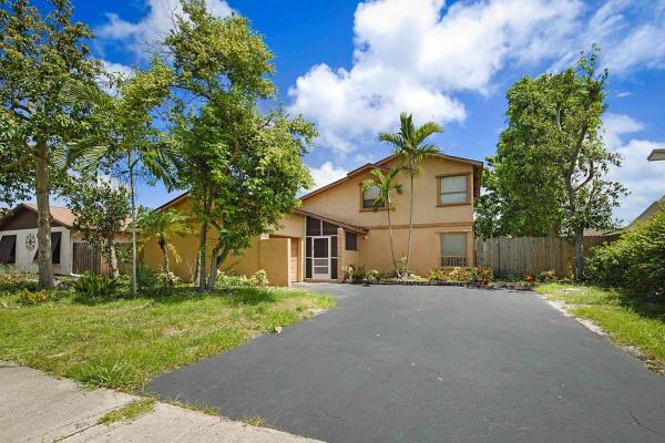 Gates Of Hillsboro, 3896 NW 2nd Ct, Deerfield Beach, Florida 33442, image 1