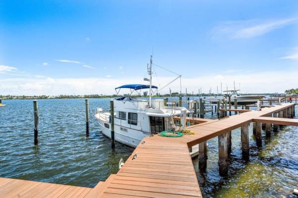 Flagler Landing, 3940 N Flagler Dr 303, West Palm Beach, Florida 33407, image 1