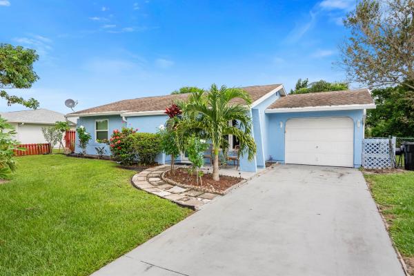 Rainier Lakes At Sandhill Crossing, 1842 SE Wexford Ct, Port St. Lucie, Florida 34952, image 1