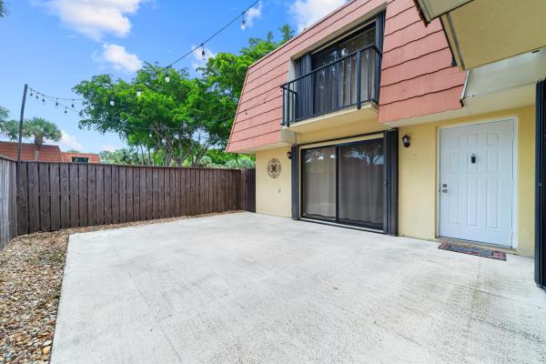 Sandalwood At Boynton Beach, 702 Buttonwood Ln, Boynton Beach, Florida 33436, image 1