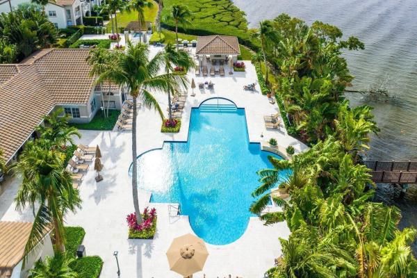 Highland Beach Club, 3594 S Ocean Blvd 205, Highland Beach, Florida 33487, image 1