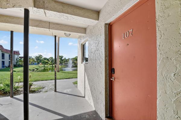 6100 Forest Hill Blvd 107, West Palm Beach, Florida 33415, image 1