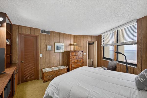 Phoenix Towers, 2800 N Ocean Dr #B12A, Riviera Beach, Florida 33404, image 1