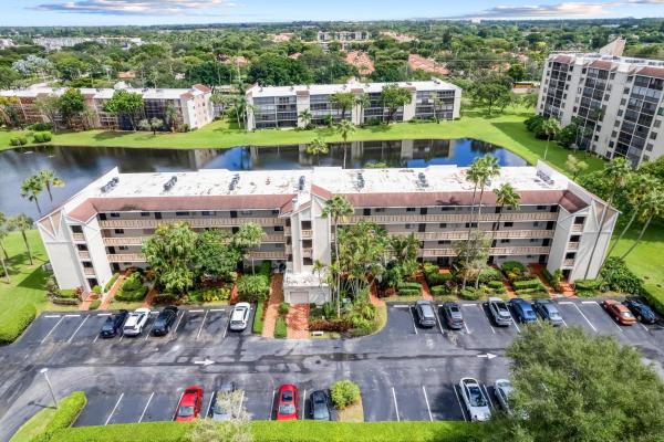 Huntington Lakes 1, 14360 Strathmore Ln 307, Delray Beach, Florida 33446, image 1
