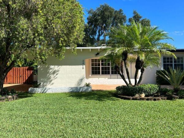 Oak Ridge Park, 2615 Mckinley St, Hollywood, Florida 33020, image 1