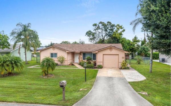 Northport Village, 357 NW Hogan St, Port St. Lucie, Florida 34983, image 1