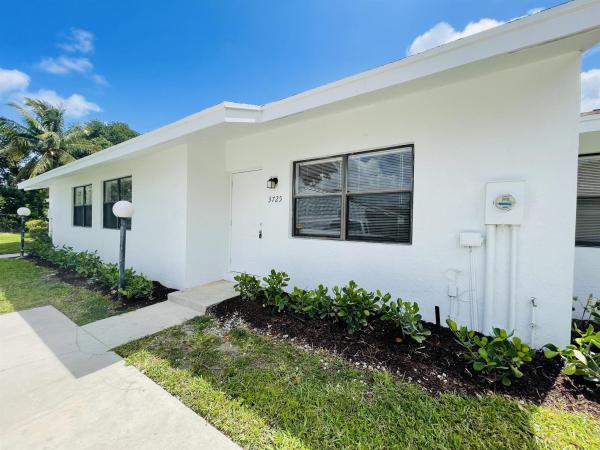 Park Lane Villas, 3725 Park Lane Villas Rd, West Palm Beach, Florida 33403, image 1