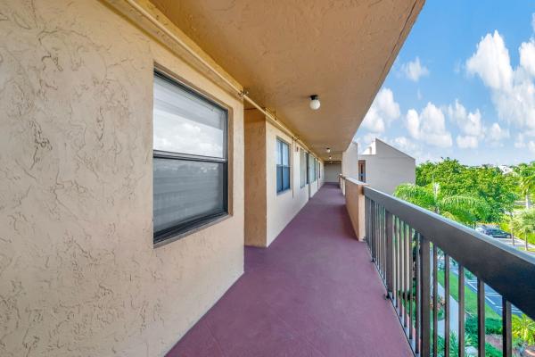 Lavers Delray Racquet Club, 600 Egret Cir #7501, Delray Beach, Florida 33444, image 3