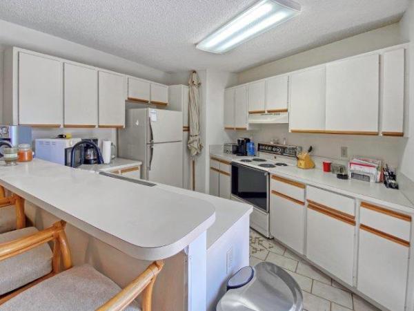 Springdale, 62 Springdale Cir, Palm Springs, Florida 33461, image 1