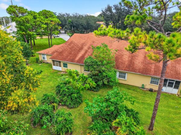 Joggers Run, 203 Maplewood Dr, Greenacres, Florida 33415, image 2