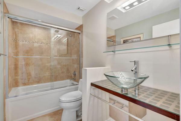 Club Cottages, 908 Club Dr, Palm Beach Gardens, Florida 33418, image 3