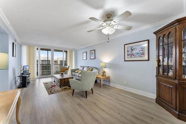 Boca Bayou, 8 Royal Palm Way 6040, Boca Raton, Florida 33432, image 1