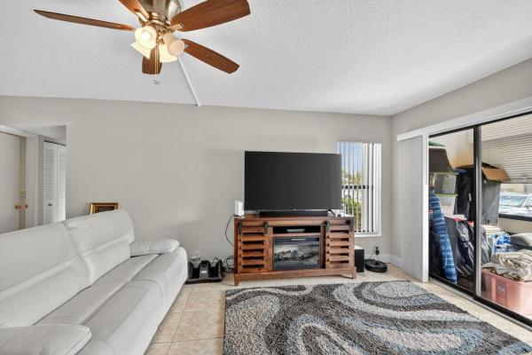 Pine Ridge North 4, 815 Sky Pine Way #B1, Greenacres, Florida 33415, image 3