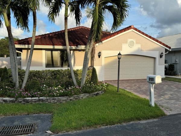 Falcon's Lea Patio Homes, 6100 Manchester Ln, Davie, Florida 33331, image 1